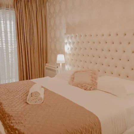 Szálloda House & Restaurant Tirana