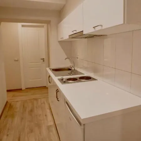 ومطعم غرين هاوس فندق