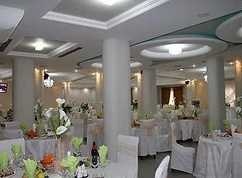 ومطعم غرين هاوس