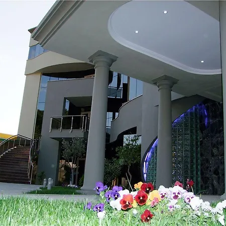 House & Restaurant Szálloda 4*