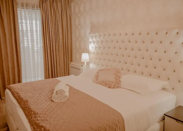 Hotel House & Restaurant Tirana