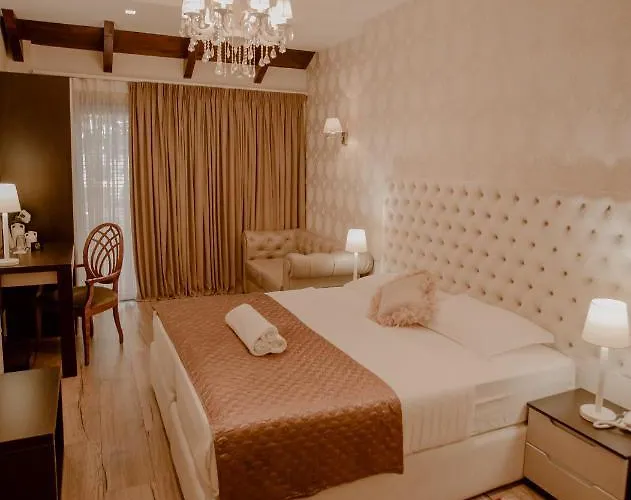 Отель House & Restaurant 4*