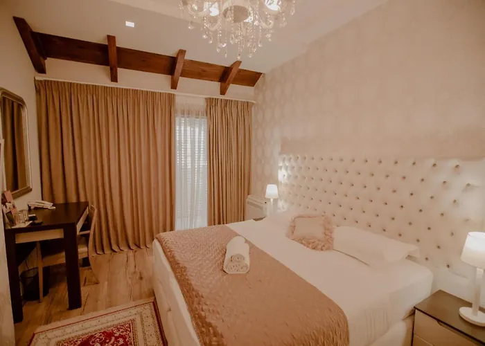 House & Restaurant 4*