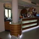 酒店 House & Restaurant 地拉那