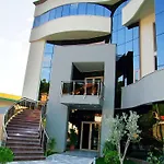 House & Restaurant 4* Tirana
