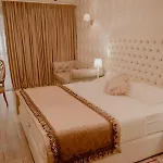House & Restaurant 4* 地拉那