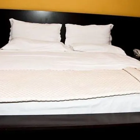Hotel House Hotel&restaurant