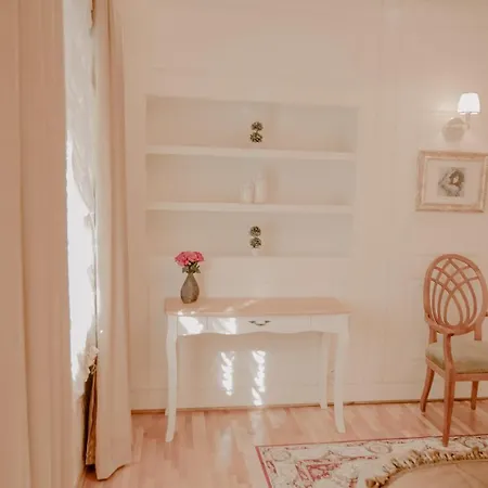 House & Restaurant 4*