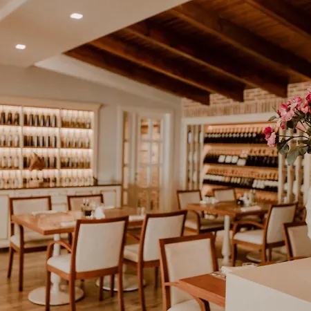 House & Restaurant 酒店