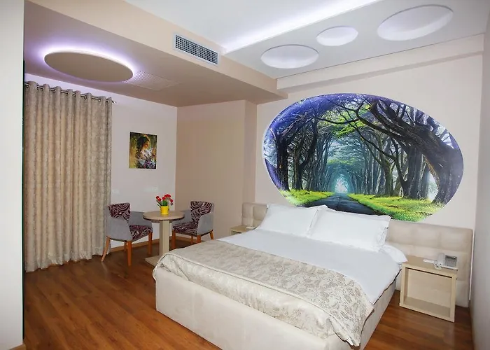 House & Restaurant מלון