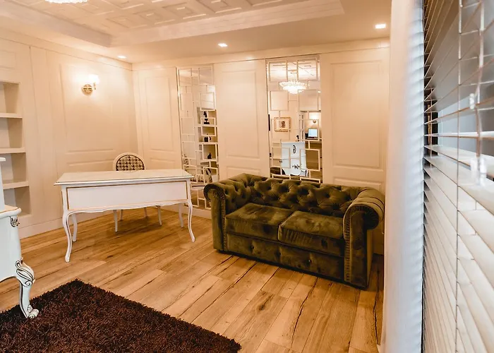 House & Restaurant 地拉那