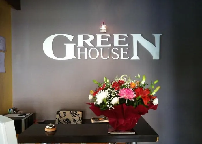 מלון House & Restaurant 4*