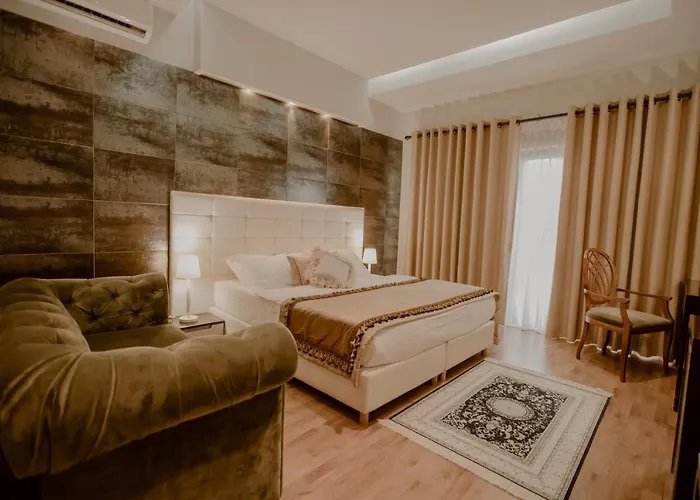 House & Restaurant מלון 4*