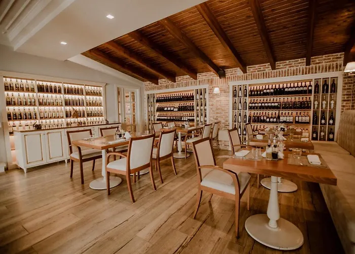 House & Restaurant טיראנה