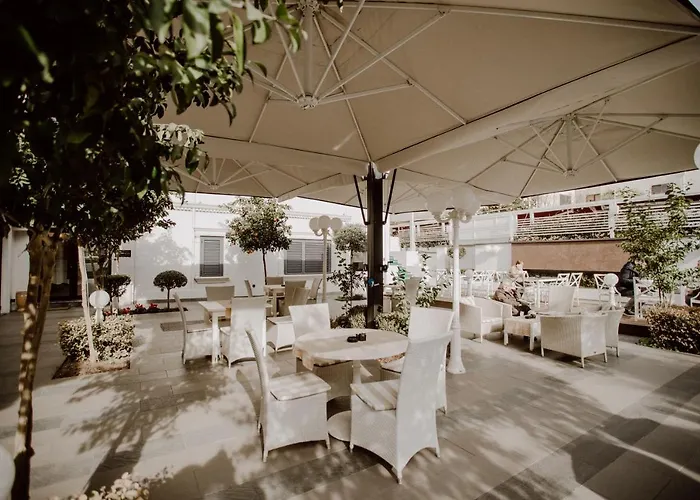 מלון House & Restaurant